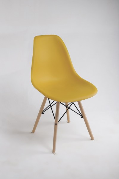 Стул Eames желтый